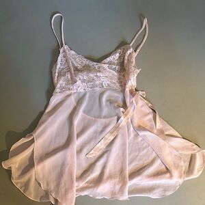 Vintage Victoria's Secret Lace Chemise in Light Pink slip dress